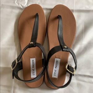Women’s sandals